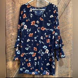 LuLu’s Early Bloomer navy blue floral shift dress